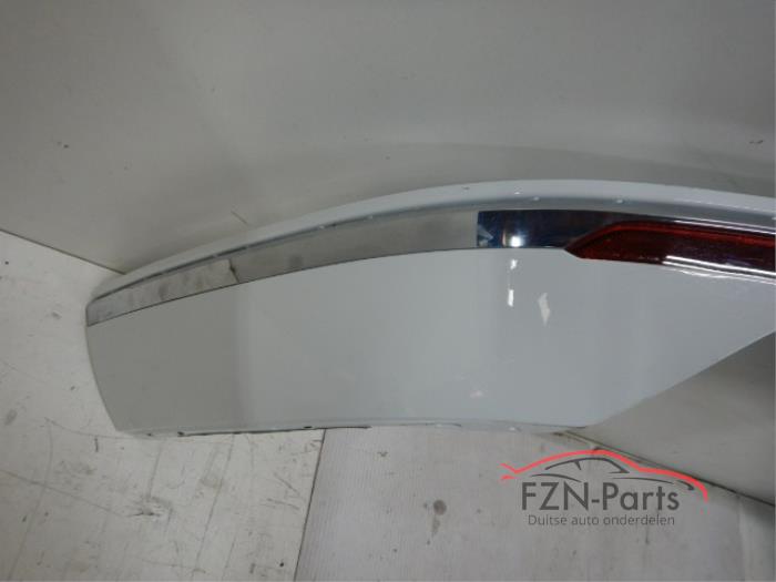 VW Passat B8 Highline Onderlip