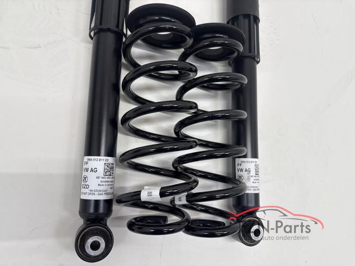 VW Golf 8 GTI Schokdemper set Achterzijde
