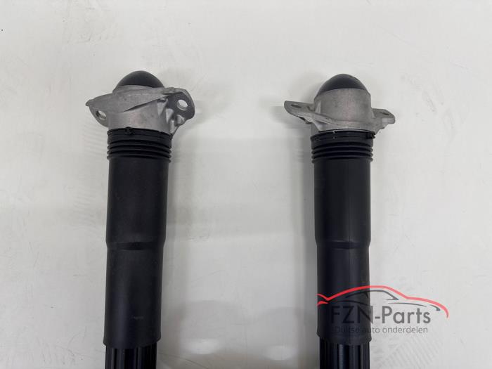 VW Golf 8 GTI Schokdemper set Achterzijde