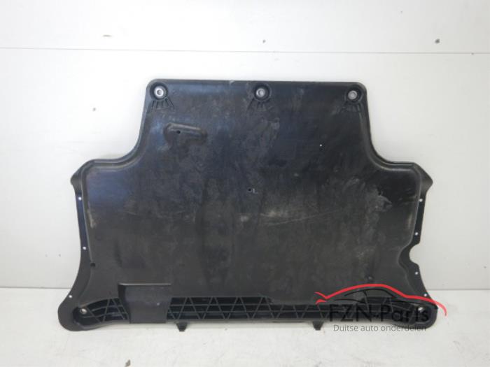 VW Golf 8 Extra verstevigde Bodemplaat