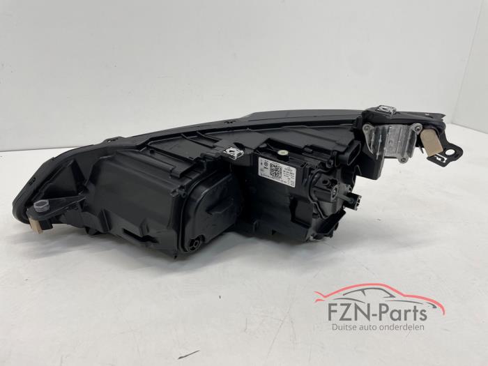 VW Golf 8 IQ Light LED Chrome Koplamp Rechts R