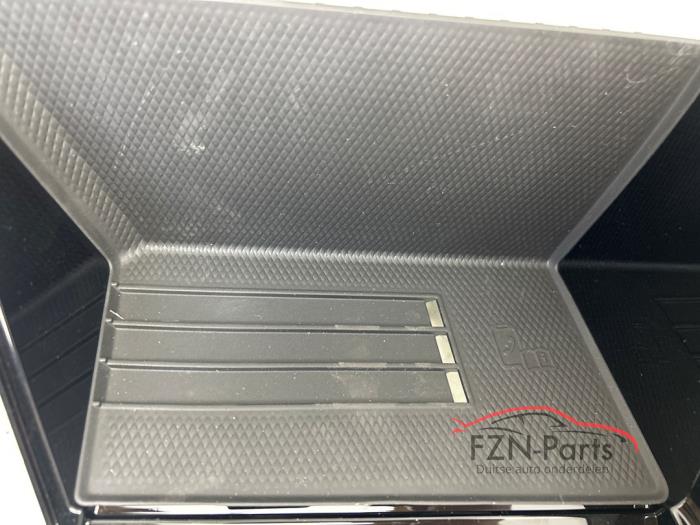 VW Golf 8 Facelift Middenconsole Hoogglans zwart USB-C