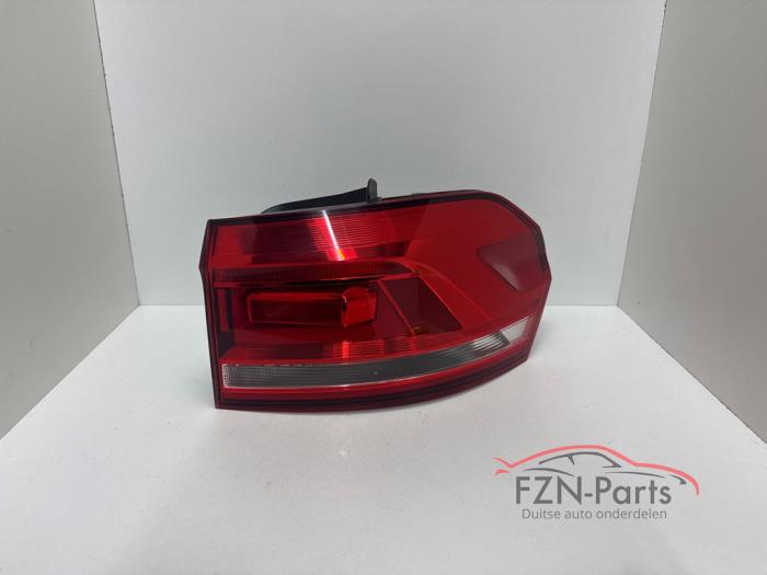 VW Touran 5TA Achterlicht rechts-buiten