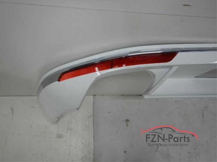 VW Passat B8 Highline Onderlip