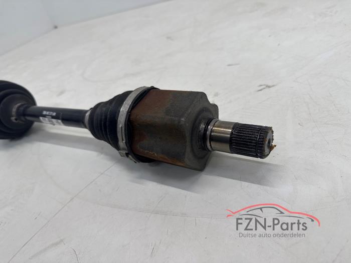 VW Touran 5TA Aandrijfas links-voor