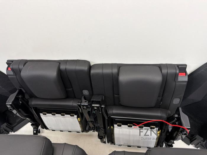 VW Touran 5TA Facelift Interieur 7-Persoons Leer