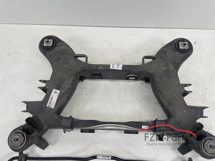 Mercedes-Benz S-Klasse W223 4-Matic Subframe achterzijde met stabillisatorstang