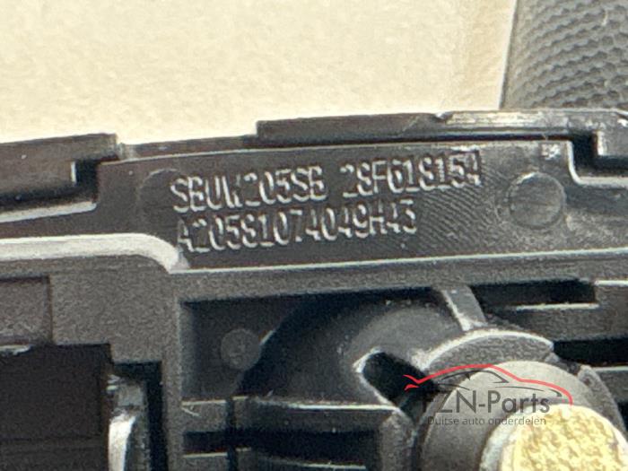 Mercedes-Benz W205 C-Klasse Zonneklep Rechts Zwart