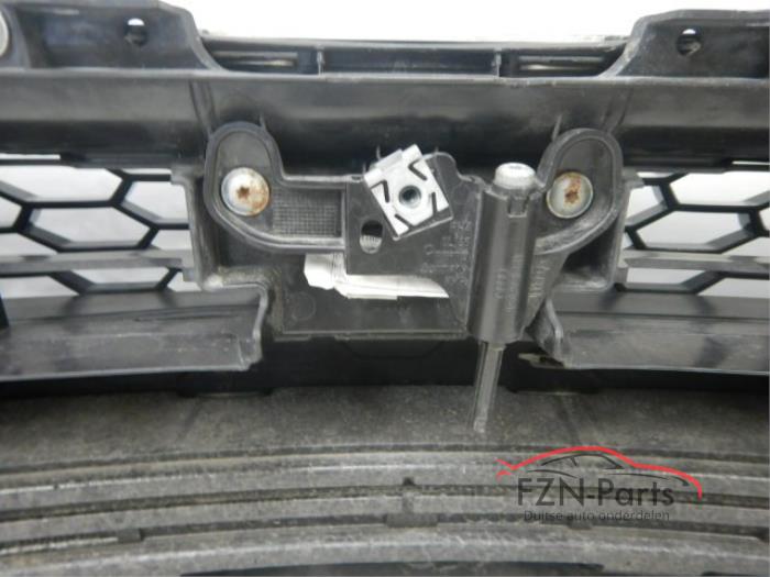 Audi TTRS 8S Voorbumper 4PDC LY9T