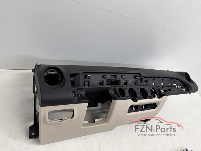 Mercedes-Benz GLB-klasse X247 Dashboard Creme los