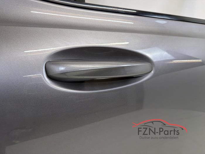 Mercedes-Benz GLB-klasse X247 Portier Rechts-achter Grijs Zwart