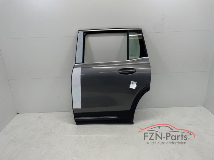 Mercedes-Benz GLB-klasse X247 Portier Links-achter Grijs Chroom