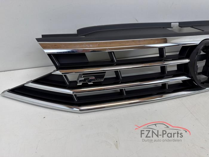 VW Passat B8 Facelift R-Line Grille Chrome