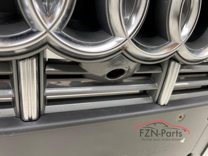 Voorbumper Audi E-Tron (25080482)