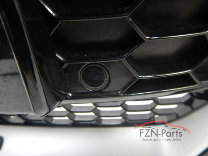 Audi TTRS 8S Voorbumper 4PDC LY9T