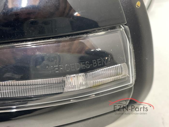 Mercedes-Benz GLB-Klasse X247 Zij buiten spiegel Links Zwart Inklapbaar Dimmend