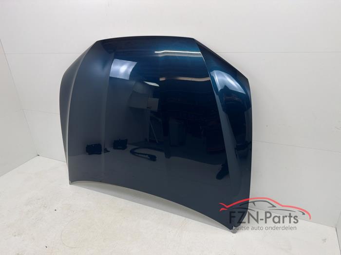 Audi E-Tron 4KE Motorkap Galaxis blue LV5Z