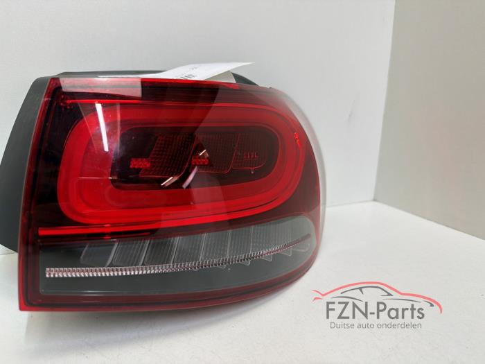 Mercedes-Benz GLA-Klasse H247 achterlicht Rechts-buiten
