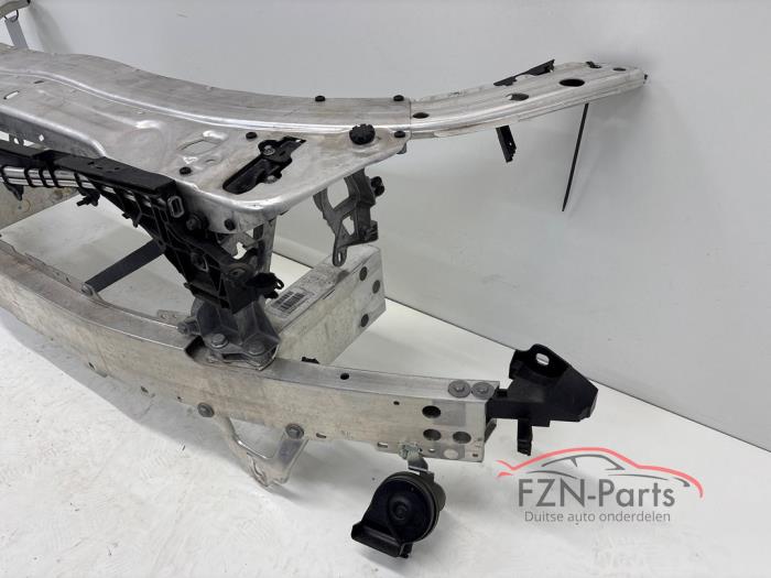 Mercedes-Benz W205 C-klasse Front + Bumperbalk compleet
