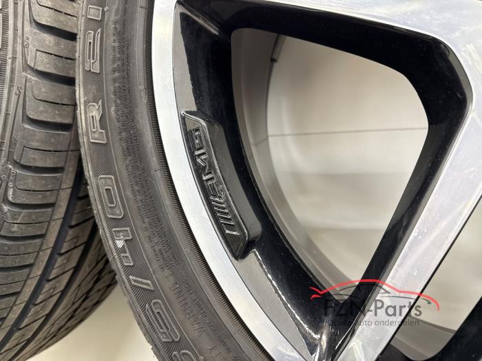 Mercedes-Benz GLE W166 Velgenset AMG-Line 21 Inch Zomerbanden