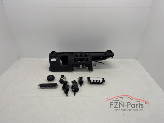 Mercedes-Benz GLB-Klasse X247 Dashboard Airbagset Zwart