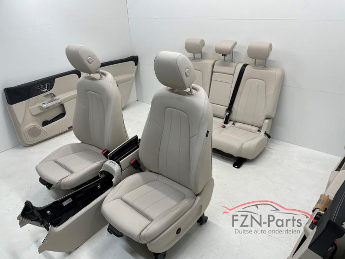 Mercedes-Benz GLB-Klasse Interieur Creme 5-Zits Compleet