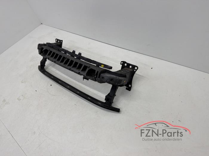 VW Passat B8 Facelift Bumperbalk Voorzijde Met Schuim