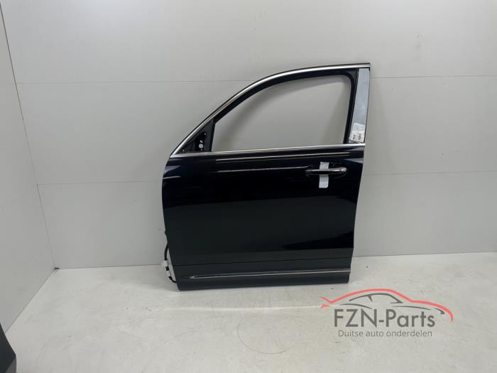 Mercedes-Benz X247 GLB-Klasse Portier Links-voor Zwart Chroom