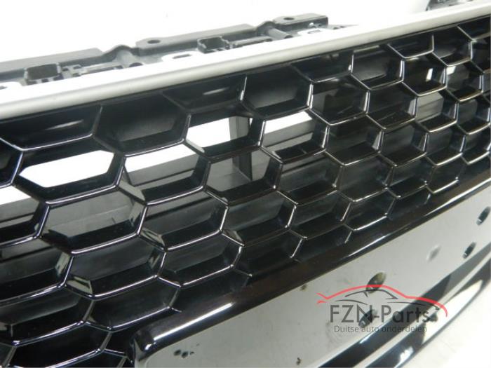 Audi TTRS 8S Voorbumper 4PDC LY9T