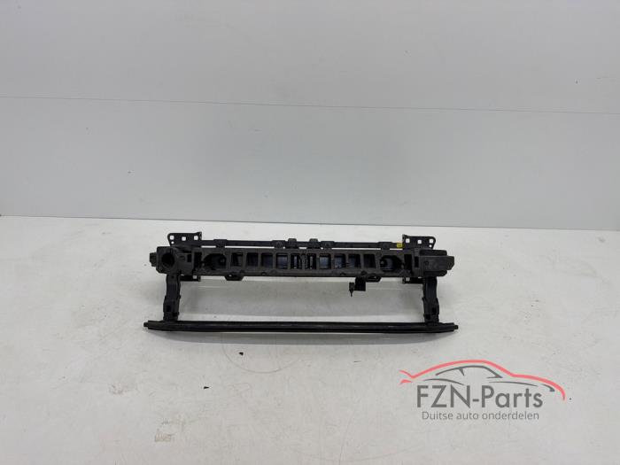 VW Passat B8 Facelift Bumperbalk Voorzijde Met Schuim