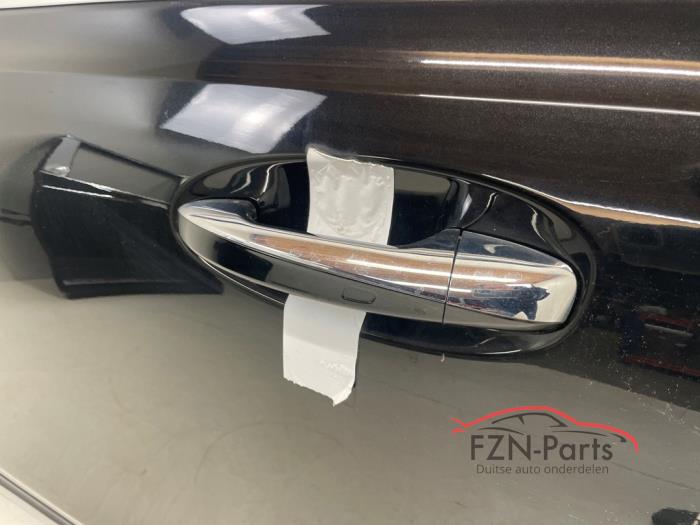 Mercedes-Benz X247 GLB-Klasse Portier Links-voor Zwart Chroom