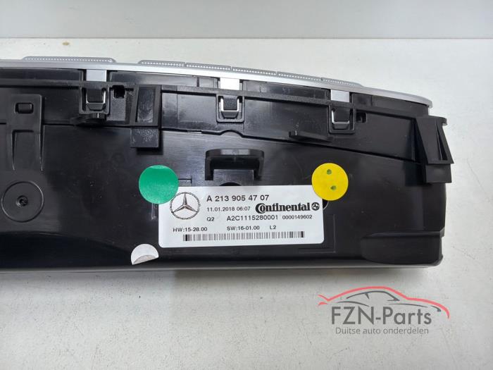 Mercedes-Benz E-Klasse Kachel Bedieningspaneel