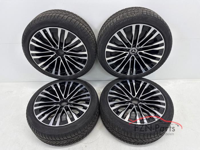 Mercedes-Benz W223 S-Klasse Velgen set + Winterbanden Pirelli