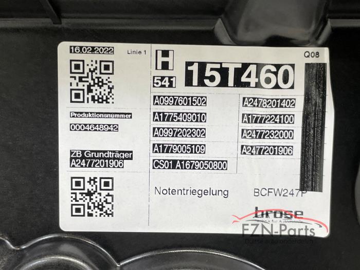 Mercedes-Benz GLA-Klasse H247 Portier Links-Voor