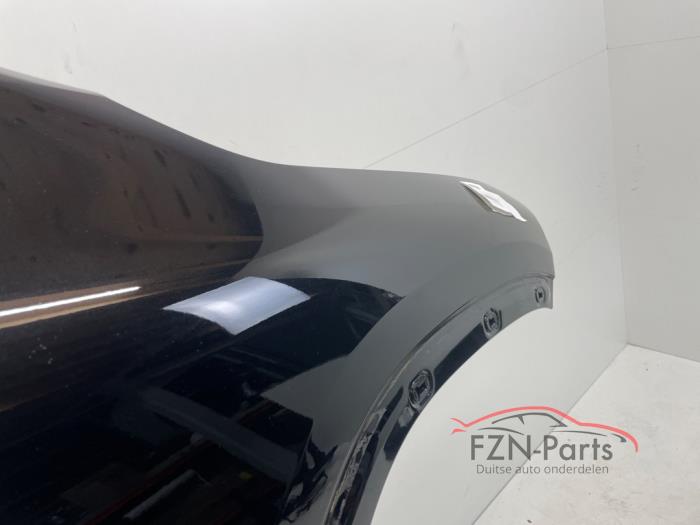 Mercedes-Benz GLA H247 Zijscherm Rechts-Voor