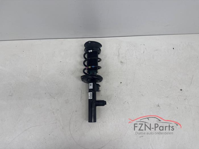 VW Golf 8 R 2.0 Veerpoot DCC Voorzijde