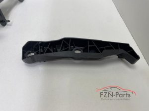 Audi E-tron 4KE Bumper geleider steun Rechts-voor