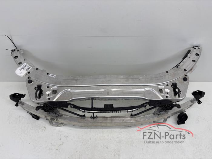 Mercedes-Benz W205 C-klasse Front + Bumperbalk compleet