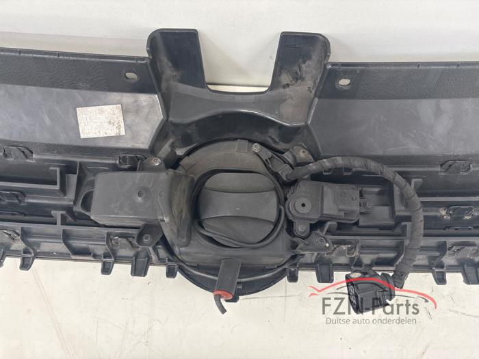 VW Golf 7 GTE Grille voorzijde met laadpunt openening