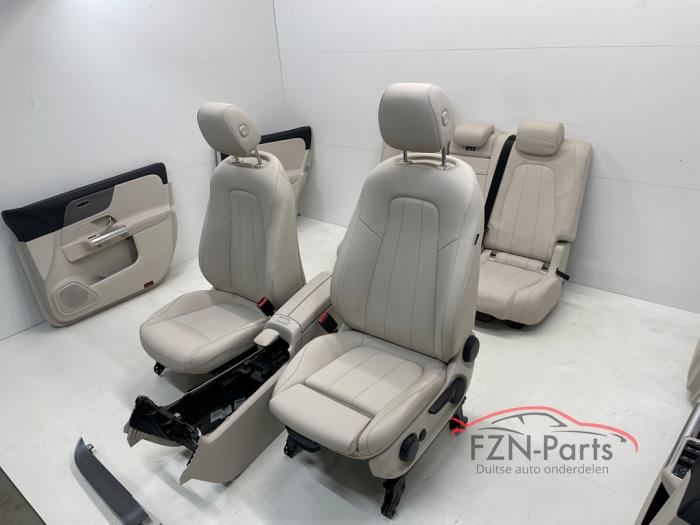 Mercedes-Benz GLB-Klasse Interieur Creme 5-Zits Compleet