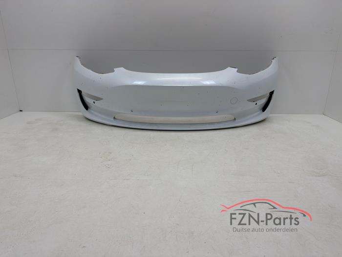 Tesla Model 3 Voorbumper 6 PDC
