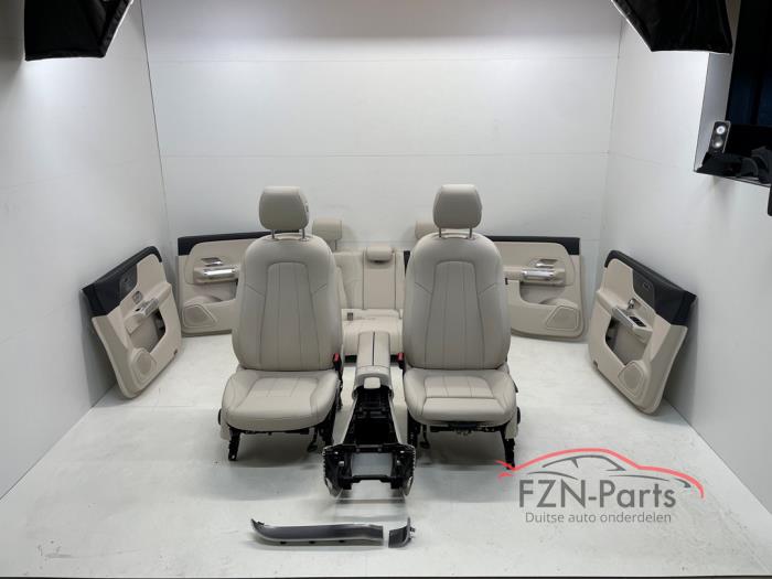 Mercedes-Benz GLB-Klasse Interieur Creme 5-Zits Compleet