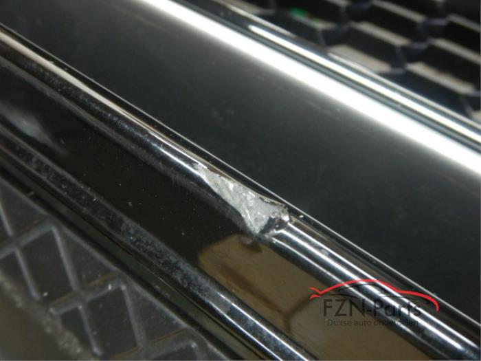 Audi TTRS 8S Voorbumper 4PDC LY9T