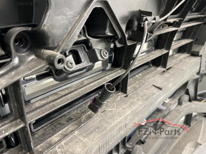 Voorbumper Audi E-Tron (25080482)