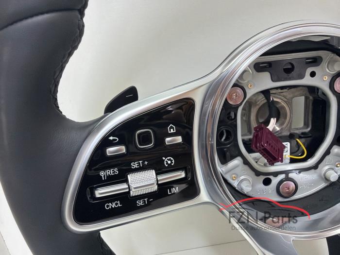Mercedes-Benz GLA H247 Stuur stuurwiel Zwart Leer MF+CNCL+F1