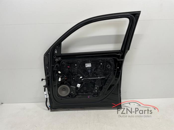 Mercedes-Benz X247 GLB-Klasse Portier Rechts-voor Zwart Chroom