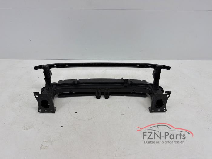 VW Passat B8 Facelift Bumperbalk Voorzijde Met Schuim