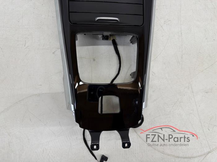 Mercedes-Benz GLB-Klasse X247 Middenconsole afdekking bekerhouder Verlicht