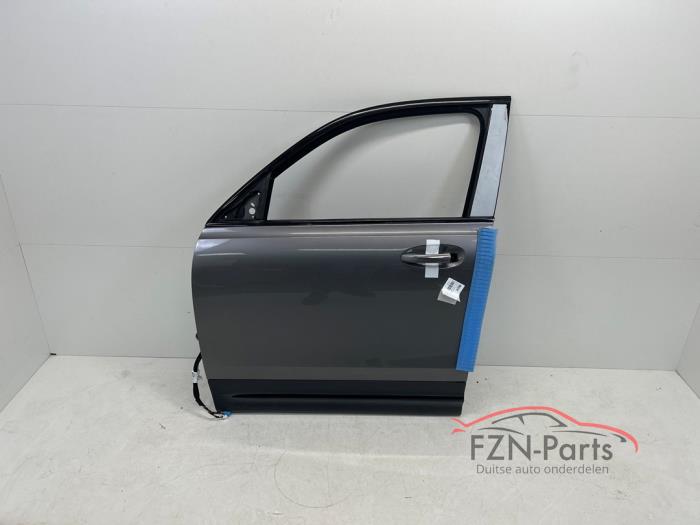 Mercedes-Benz GLB-Klasse X247 Portier Links-voor Grijs Zwart