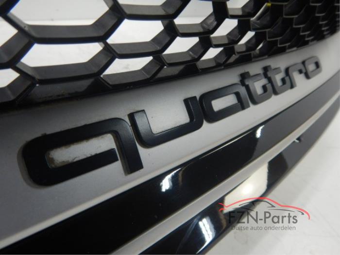 Audi TTRS 8S Voorbumper 4PDC LY9T